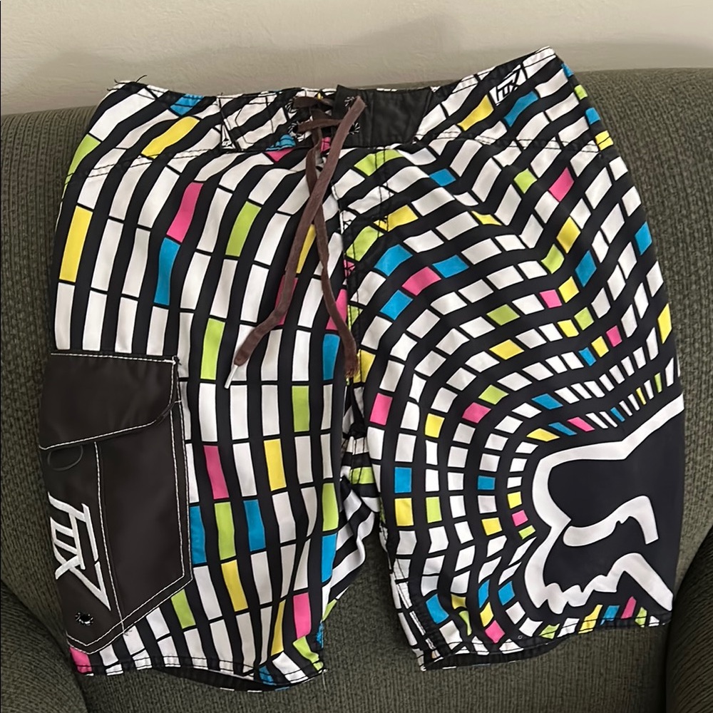 Fox Boys XL (14/16) Black and White Board Shorts Swimwear